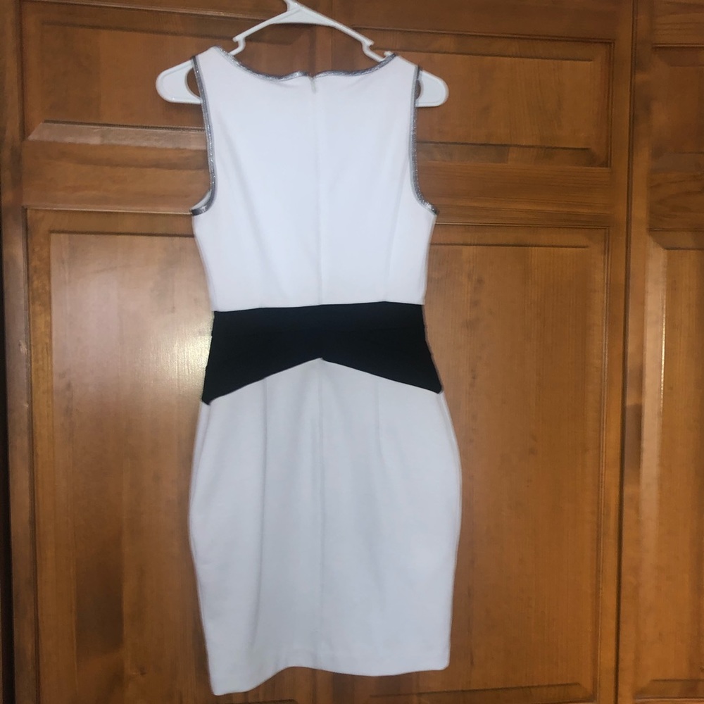 Colorblock Dress - Picture 2 of 2